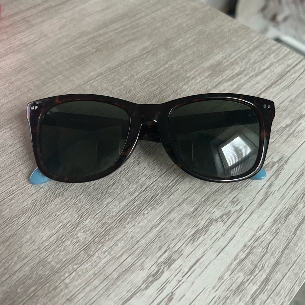 TOMS sunglasses